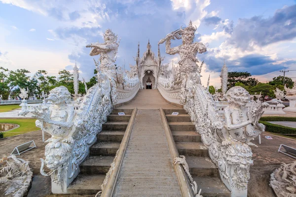 Wat Rong Khun av Chiangrai – stockfoto