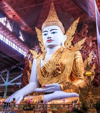 Yangon Ngahtatkyi Pagoda Buda