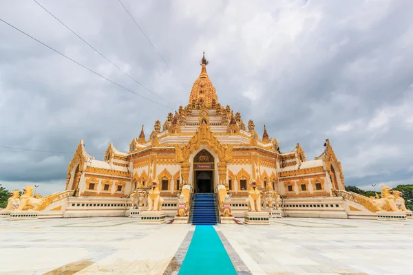Temple Swedaw Myat in Yangon, Myanmar (Burma) — Stock Photo, Image