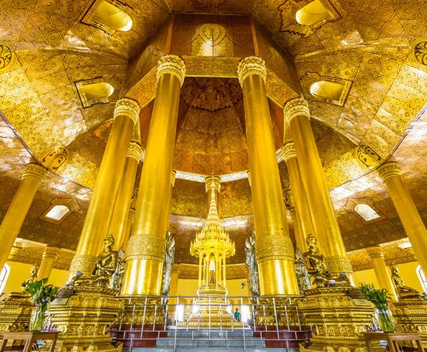 Schweden myat tempel yangon, myanmar (burma) — Stockfoto