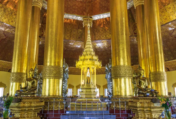 Swedaw Ludmila chrám Yangon, Myanmar (Barma) — Stock fotografie