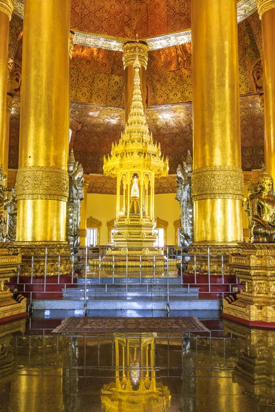 Swedaw Myat Temple Yangon, Myanmar (Burma) — Stock Photo, Image