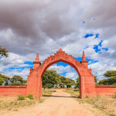 Bagan eski antik tapınak bir manzaraya