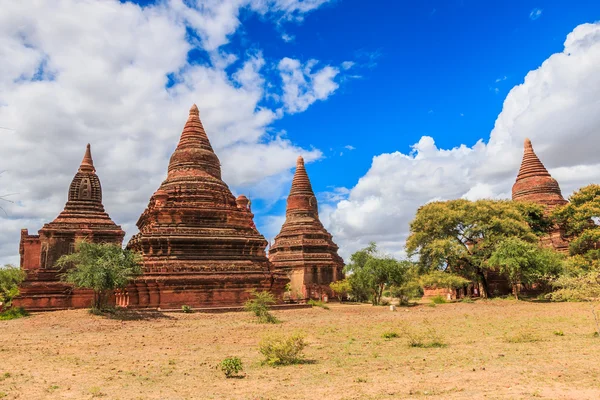 バガン古い古代寺院でビュー — ストック写真