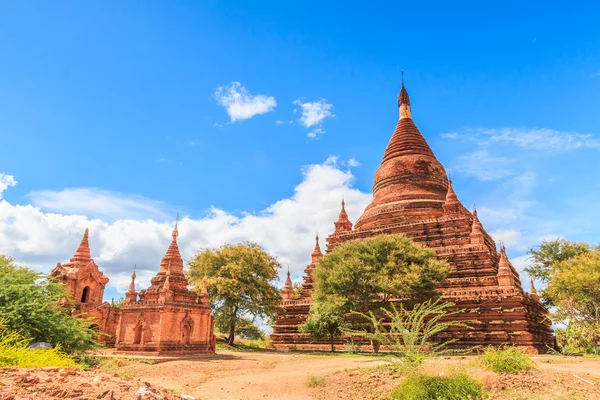 Pohled na staré starověkého chrámu Bagan — Stock fotografie