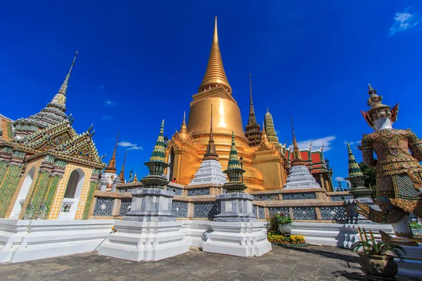 Wat phra kaeo, tempel van de Smaragden Boeddha — Stockfoto