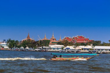 Kraliyet Sarayı ve Wat Phra Kaew