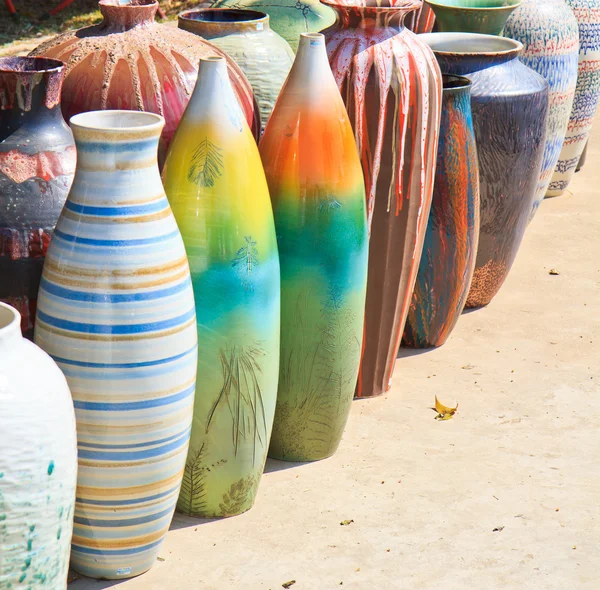 Vases on street market — Stock Photo, Image