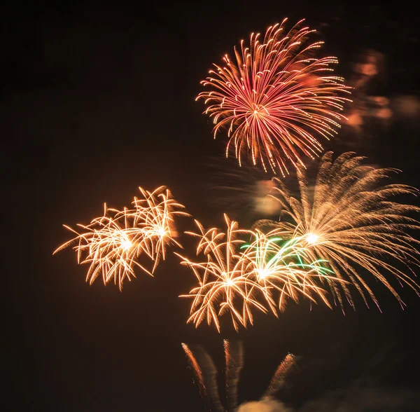 美丽的烟花在庆祝 — 图库照片