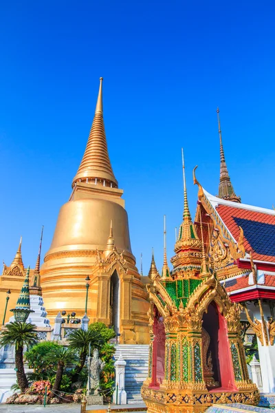 Wat phra kaeo, tempel van de Smaragden Boeddha — Stockfoto