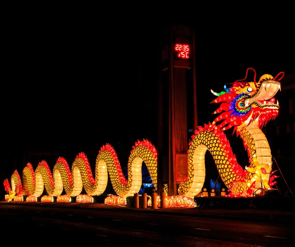 Dragón en la noche — Foto de Stock