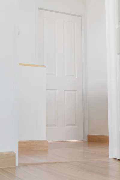 白い扉 — ストック写真
