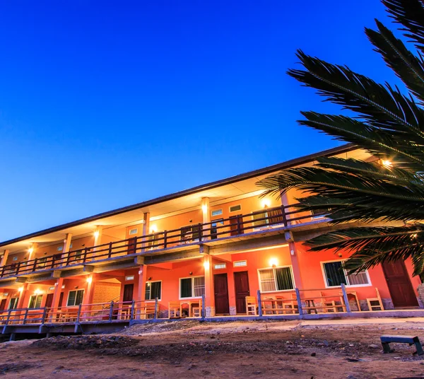 Hotel in twilight — Stock Photo, Image