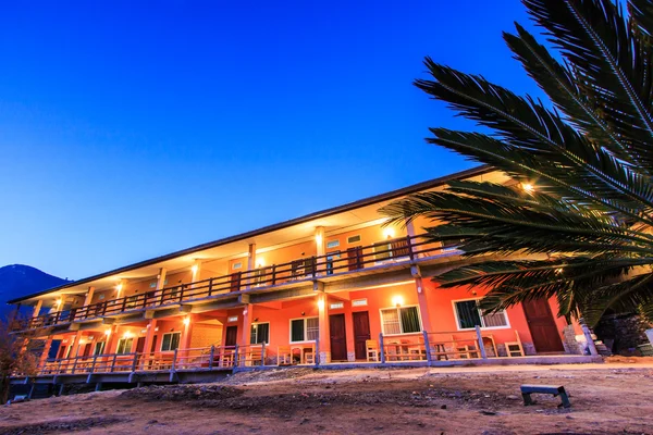 Hotel in twilight — Stock Photo, Image