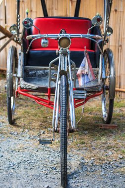 eski üç tekerlekli bisiklet