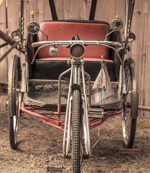 Old tricycle — Stock Photo, Image
