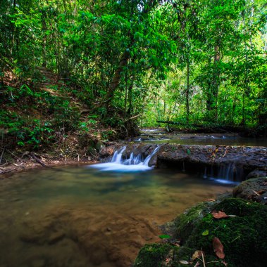 Şelale, Sra Nang Manora orman Park şelale