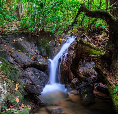 Şelale, Sra Nang Manora orman Park şelale