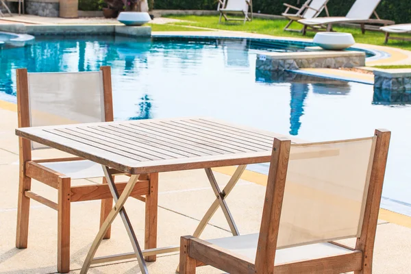 Table and chairs — Stock Photo, Image