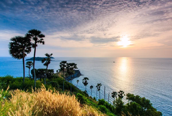 Vista sul tramonto Promthep Cape — Foto Stock