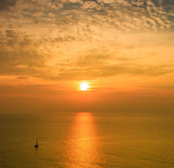 Pôr do sol no mar — Fotografia de Stock