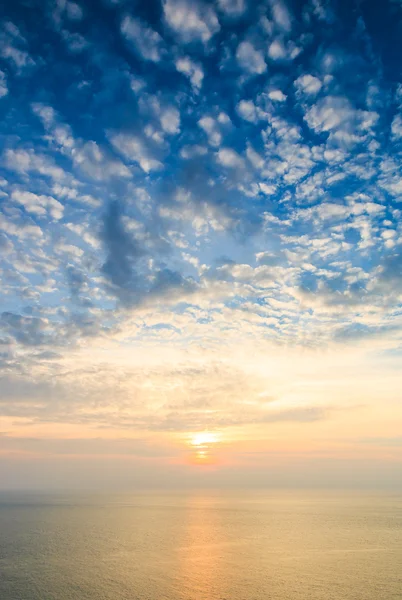 Sonnenuntergang auf See — Stockfoto