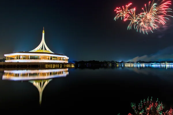 Vuurwerk op Suan Luang Rama Ix — Stockfoto