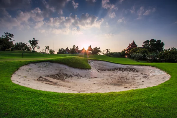 Západ slunce na hřišti golf — Stock fotografie