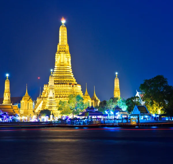 Wat arun świątyni w Bangkoku — Zdjęcie stockowe