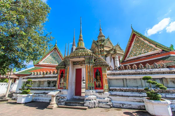 Buddhistiskt tempel, Wat Pho i Bangkok — Stockfoto