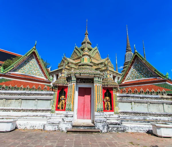 Buddhistický chrám, Wat Pho v Bangkoku — Stock fotografie