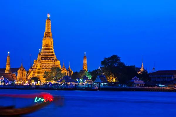 Wat arun tempel — Stockfoto