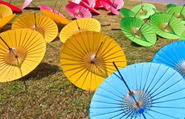 Arka plan renkli Asya şemsiye'nın