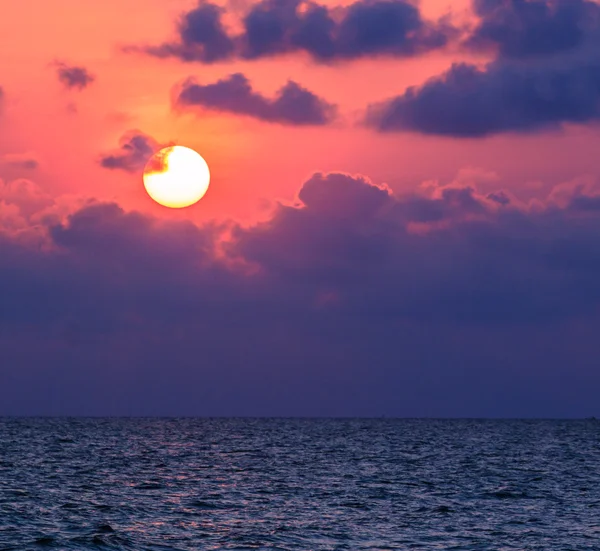 Морской закат — стоковое фото
