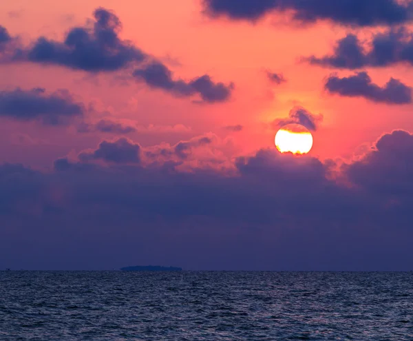 Sonnenuntergang am Meer — Stockfoto