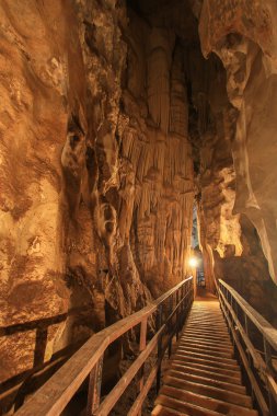 Pranangnai Koh Phi Phi Milli Park mağara