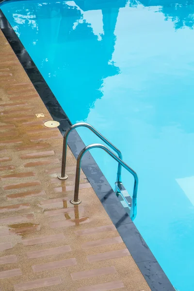 Piscina azul — Fotografia de Stock