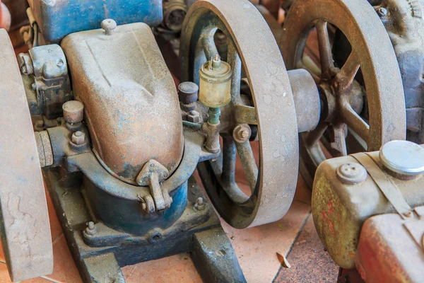 Motor viejo Código de máquina de tracción agua vieja — Foto de Stock