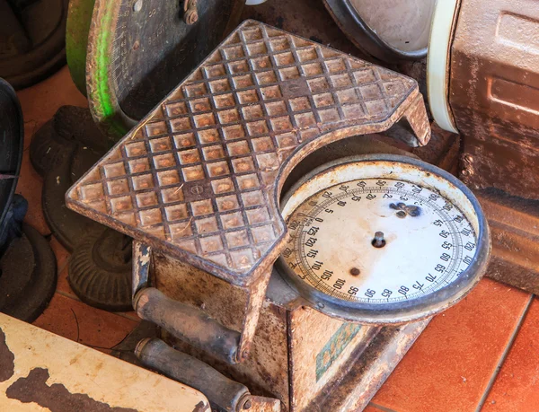 Old scales — Stock Photo, Image