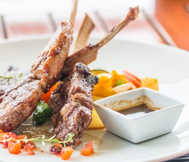 Kuzu biftek, Kuzu pirzola