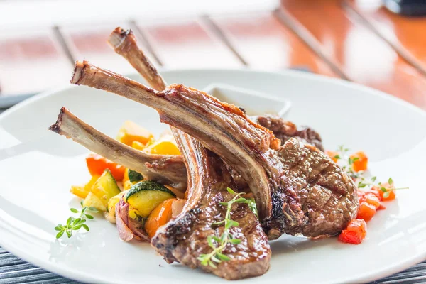 Lamb steak , lamb cutlets — Stock Photo, Image