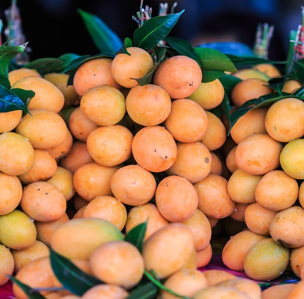 Mayongchid Růžena Marian švestka a Plum Mango — Stock fotografie