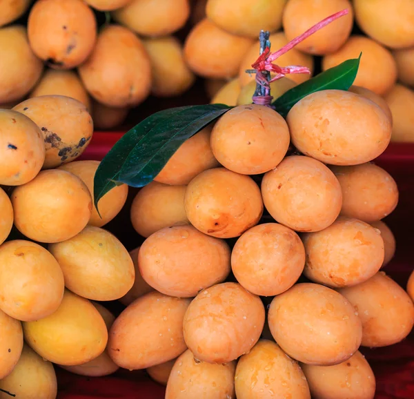 Mayongchid Maprang Marian śliwki i Mango śliwki — Zdjęcie stockowe