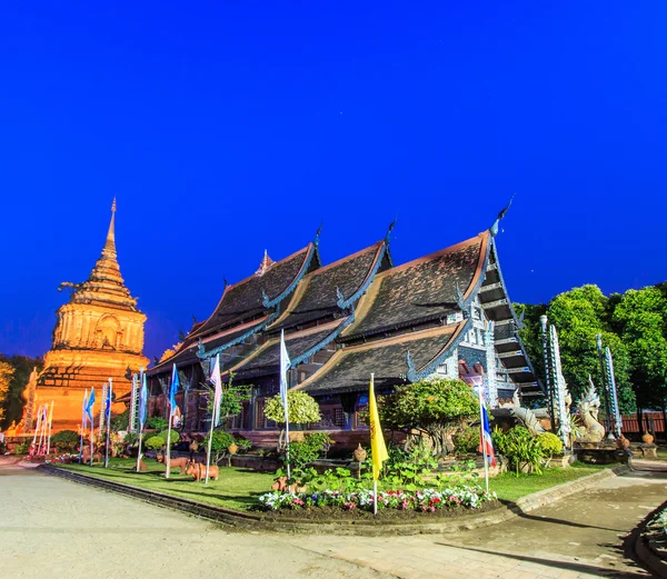 Templo de madeira velho de Wat Lok Molee — Fotografia de Stock