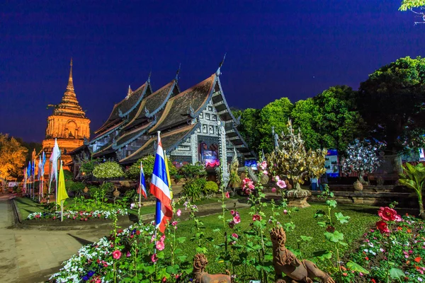 Oude houten tempel van Wat Lok Molee — Stockfoto