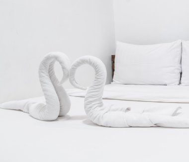 havlu yapılan Kuğu