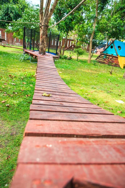 Trä strandpromenaden — Stockfoto