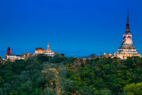 Alacakaranlık ışık akşam ışık Phra Nakhon Khiri Phetchaburi içinde