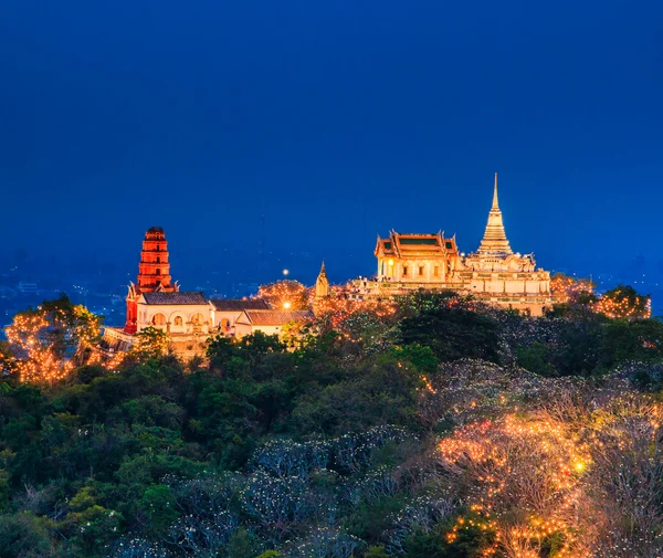 Twilight ljus kvällsljus i Phra Nakhon Khiri Phetchaburi — Stockfoto