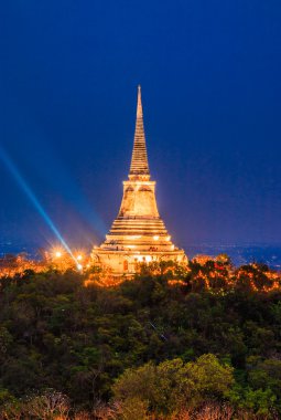Alacakaranlık ışık akşam ışık Phra Nakhon Khiri Phetchaburi içinde